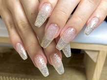 リソル(risol)/スカルプ×ラメグラデーション