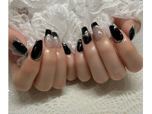 ルーン(RUNE)/黒のバレリーナの形は可愛い