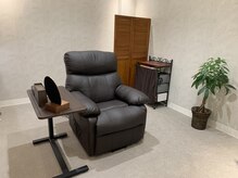 アース モード エステアンドアイラッシュ 勝田台店(EARTH Mode)の雰囲気（アイラッシュは全室個室リクライニングチェア☆寝心地最高です♪）