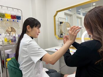 オーリス(Aurise)の写真/「何が合うか分からない」あなたへ。美を分析し、最適な成分をブレンドする、私だけの特別な肌管理。