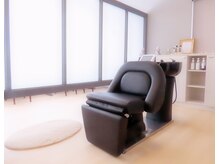 エリア(area.)の雰囲気（２階まつ毛・眉メニューや同時に癒しスパメニューがありますよ♪）