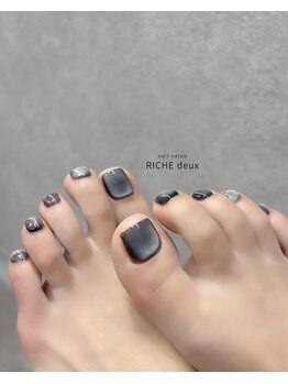 リッシュ ドゥ(RICHE deux)/新入荷ブラックマグネットカラー