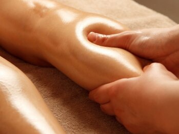 京都ほぐし整体 はんなり 京都四条烏丸店/ギュ～！！美脚足ほぐし