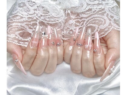 リャー(LYA)の写真