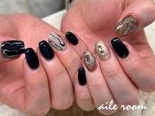 エールルーム 中目黒(aileroom)/ネイビー ちぐはぐ ネイル