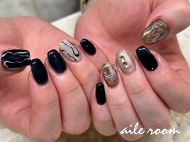 ネイビー ちぐはぐ ネイル