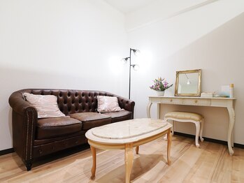 プティ カシェット 伊丹店(petit cachette)/待合室