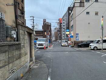 アールエスト(R EST.)/サロンへの道案内8