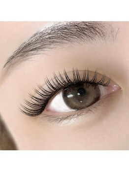 ナチュリーバンビ(natuly bambi)の写真/【LEDで叶う圧倒的ボリューム】高持続×つけ放題で24時間華やかに。自まつ毛への負担を抑えて密度UP!