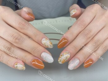ココナッツネイル/