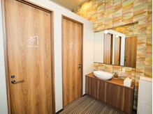 ラフィモ 岡崎戸崎店(lafimo)/女性専用更衣室1