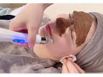 アスボーテ 月島(As Beaute’)の写真/毛穴の黒ずみ・ザラつき悩みは当サロンへ♪海藻パック×毛穴専用ピーリング＆吸引＆超音波洗浄で毛穴レス◎