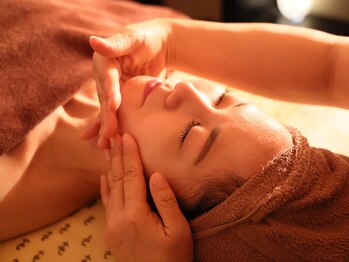 ハルムマニス(Harum Manis)/フェイシャルエステ