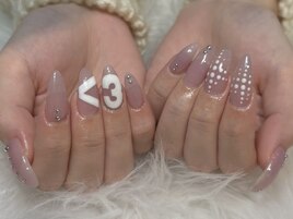 流行りの<3ネイル