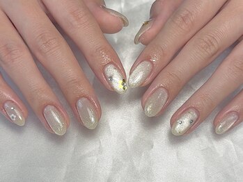 ラズワルド(Lazward)/きらん＊イエローお花ネイル