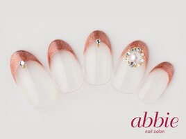 ビジューフレンチ　￥10395