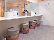 小顔フェイスラボ 桑名店(小顔FaceLabo.)/メイク直しも◎コテ完備♪