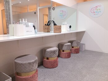 小顔フェイスラボ 桑名店(小顔FaceLabo.)/メイク直しも◎コテ完備♪