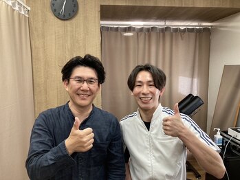 目黒もりおか整骨院/お客様との写真