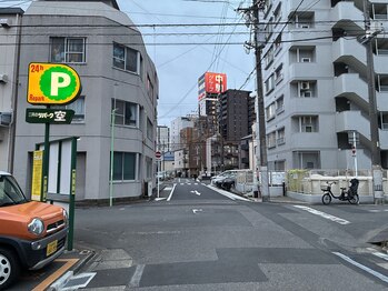 アールエスト(R EST.)/サロンへの道案内9