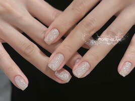 輝くフラッシュネイル