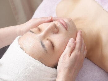 メナードフェイシャルサロン 春日町店/クレンジング