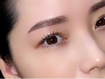 ガーデン 豊中(GARDEN.)の写真/お顔の印象が一気に垢抜ける♪黄金比率で似合わせ眉毛！メイク時間も短縮の素顔美人へ♪