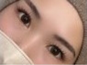 ルシアル(Rucial)の写真/モチの良さで話題の【フラットラッシュ】目の形や癖に合わせたデザインで、ナチュラル映えなお目元へ◆