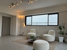 オベリオ(OBERIO)の雰囲気（清潔感のある店内で女性も男性もリラックスできる雰囲気です。）