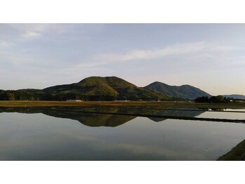 燕健友館健和堂/弥彦山と国上山の近くです
