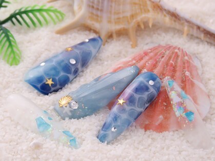 カラーズ(colors)の写真