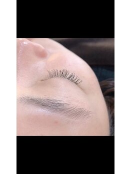 フリルアイビューティ 豊中店(Frill Eye Beauty)/