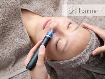 ラルム 豊中店(Larme)の写真/≪ハイドラフェイシャル≫特殊なチップが余分な皮脂や角質を優しく剥離し、毛穴の奥の汚れを洗い出します！