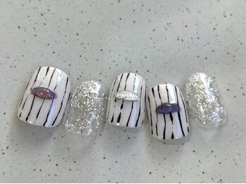 アイネイルズ 池袋店(I-nails)/ニュアンスストライプラメ