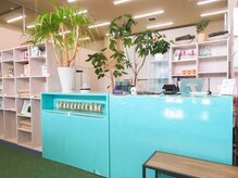 ひびきのカイロプラクティック フォレオ店の雰囲気（内観（受付））