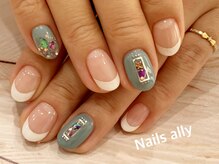 ネイルズアリー 立川店(Nails ally)/白フレンチ×シェルアート