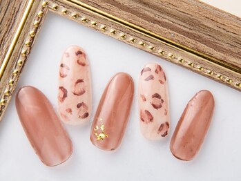 ルピアージュ(Lupiage)/ヒョウ柄ネイル