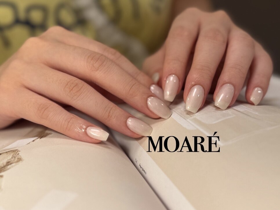 2026年冬トレンド】ホワイト ワンカラー ハンドのネイルデザイン集