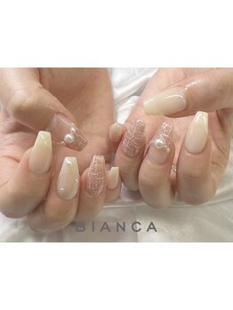 ネイル・アイメニューの同時施術が可能