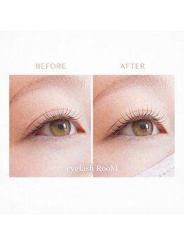 ルーム 近鉄八尾店(ROOM)の写真/ハイキャリアのみ在籍☆自まつげ1本1本に合わせて、エクステを丁寧に装着していくのでキープ力UP!