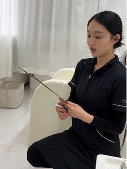 【歯科提携】歯のホワイトニング専門店 ホワイトニングサロン宝塚の写真/最短で効果を出したい方必見！小林駅徒歩すぐのホワイトニング専門店★遅い時間まで営業◎お仕事帰りにも