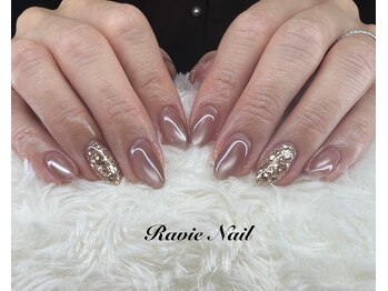 ラヴィ ネイル(Ravie Nail)の写真/夜２１：３０まで営業☆学校や仕事終わりにも通える駅近個室サロン！忙しい大人女子のキレイをサポート♪