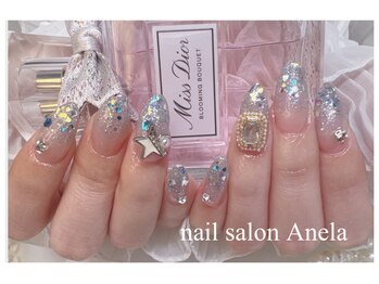 アネラ(Anela)/夢かわキラキラネイル