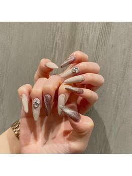 エイト オオブ(EIGHT OBU)/☆