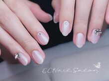 シーシーネイルサロン 池袋(C.C.Nail salon)/白オーロラネイル　パーツは別途