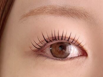 トイボックス(ToyBox.eyelash)の写真/自まつ毛を根元から立ち上げ♪大人気!【（コーティング付）ビューラーいらず☆次世代まつ毛パーマ】