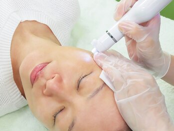 勝どきビュータワー整骨院 マッサージ院/シミにアプローチ