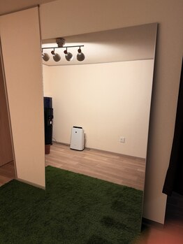 コンブ(combu)/デカい鏡