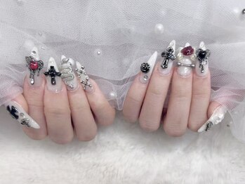 ロカネイル(ROKA NAIL)/パーツつけ放題★深夜営業