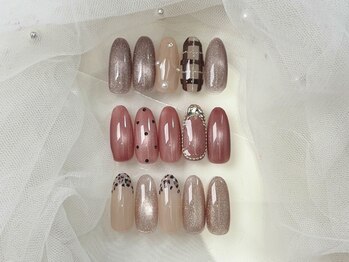 プティ アイビューティ 京橋店(peTiT eyebeauty)の写真/<フィルイン/パラジェルあり>シンプル派にオススメしたい定額コース★ワンホン/韓国ネイル/ニュアンス多数